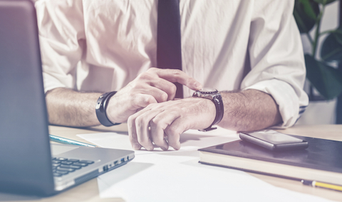 Businessman, lead time, office desk